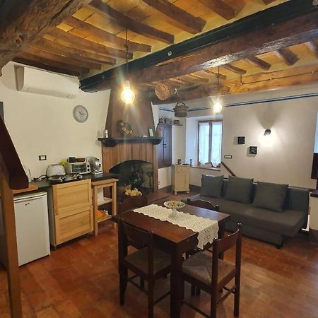 Le Casette Di Civitella- La Casa Di Rolando E Gina Apartamento Civitella Del Lago Exterior foto